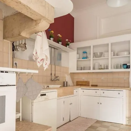 Spacious Single In Central Porto By Guestready Лісабон
